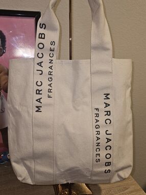 Marc Jacobs Canvas Logo Tote Bag - Natural Beige with Black Text